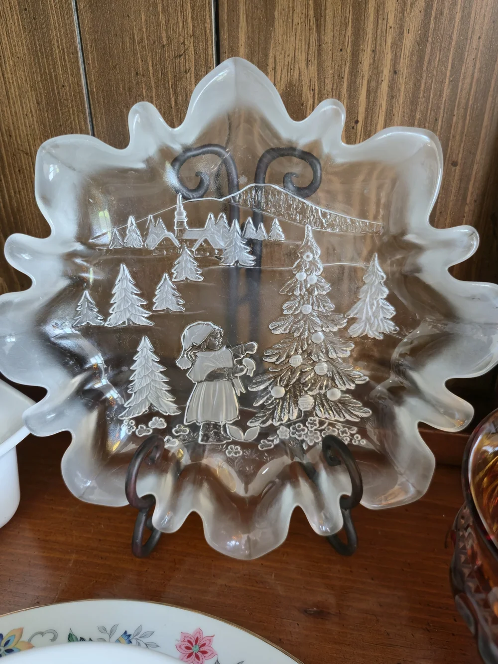 Title: Vintage Mikasa Walther-Glas Christmas Story Plate - Frosted Etched Glass